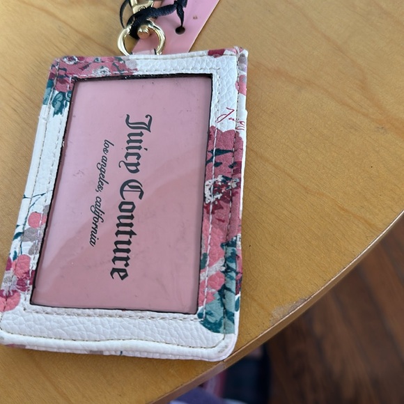 Juicy coutures ID lanyard - Picture 2 of 3
